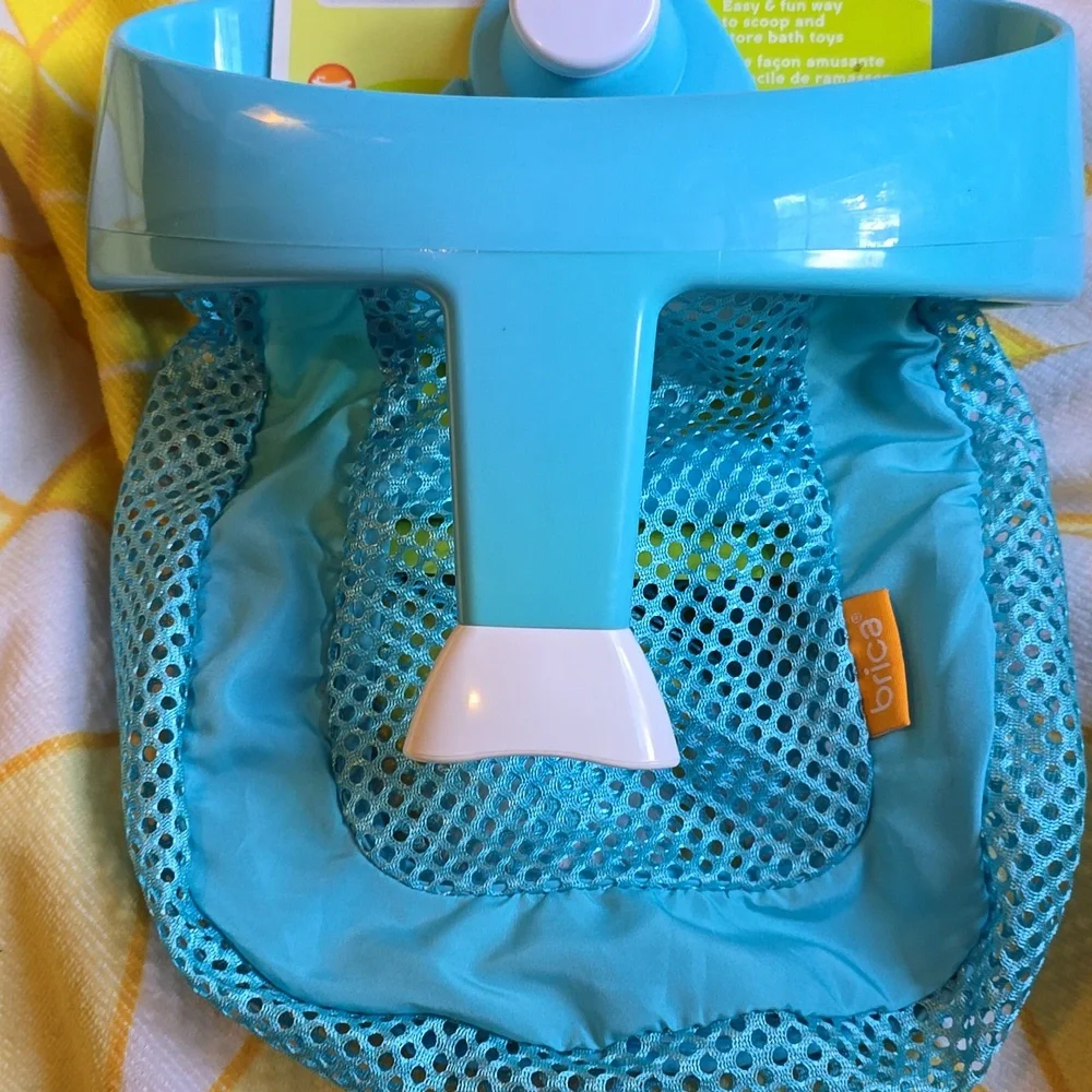 NWT - Brica Super Scoop Bath Toy Organizer by Munchkin in Blue